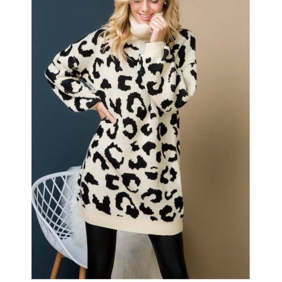 Elegant Leopard Turtleneck Sweater Maxi Dress